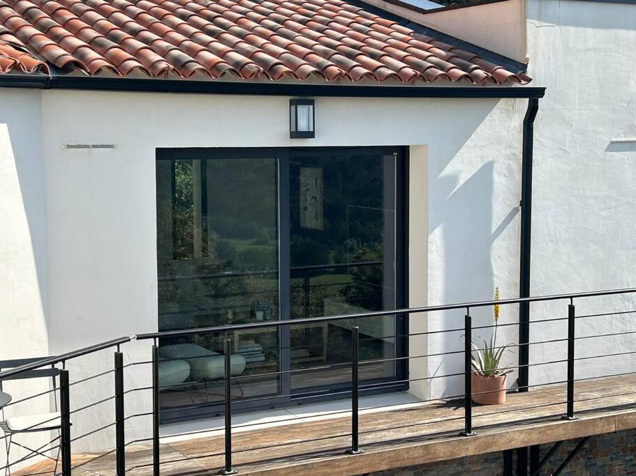 Belle Maison Contemporaine Ampus Exteriör bild